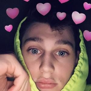 Meet your Posher, Corbin